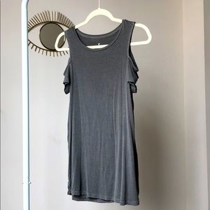 American Eagle Gray Off-the-shoulder Tee